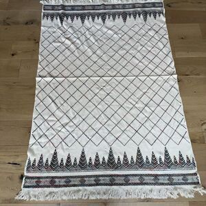 Cotton yarn Throw Blanket  unbranded 46 X 68 Includes Fringe Hand Woven